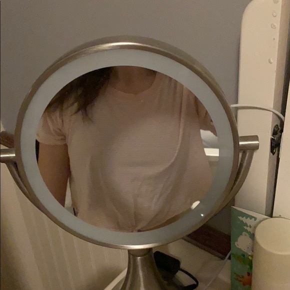 cropped short sleeve from garage. - Picture 2 of 2